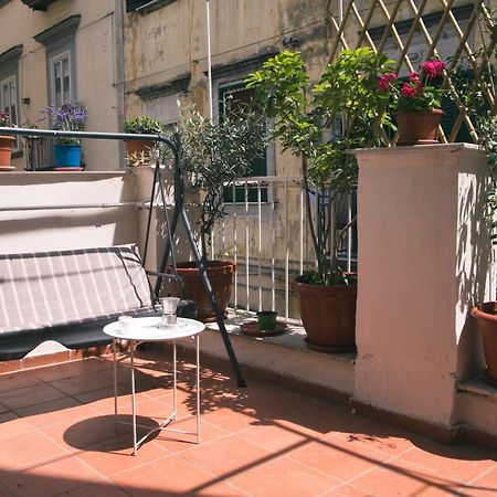 ナポリLa Casa Del Nespolo, 2 Terrazzi E 2 Bagni In Centroアパートメント エクステリア 写真