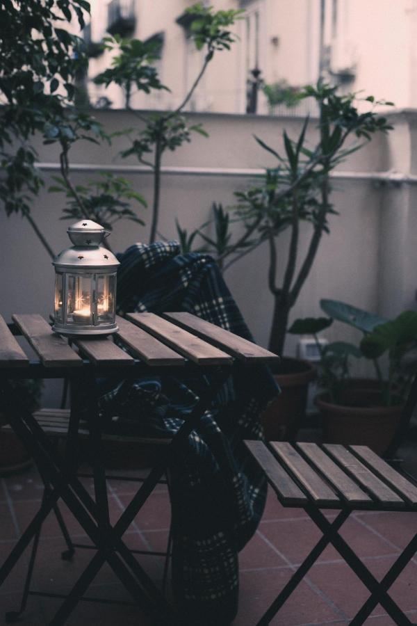 ナポリLa Casa Del Nespolo, 2 Terrazzi E 2 Bagni In Centroアパートメント エクステリア 写真