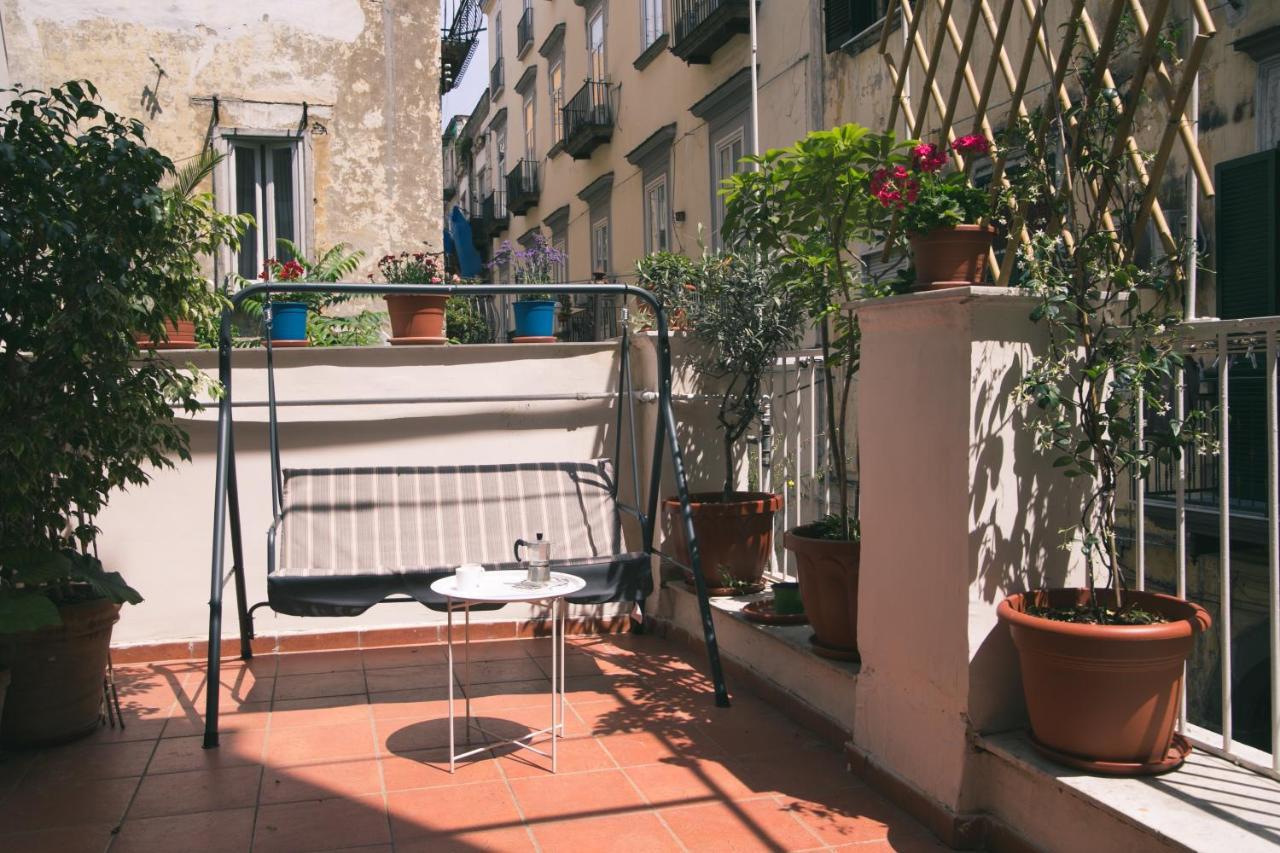 ナポリLa Casa Del Nespolo, 2 Terrazzi E 2 Bagni In Centroアパートメント エクステリア 写真