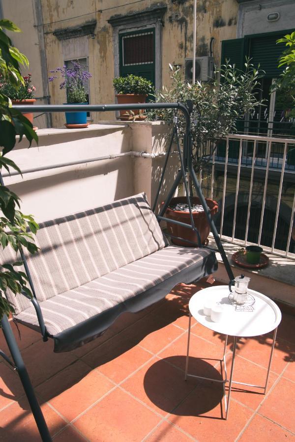 ナポリLa Casa Del Nespolo, 2 Terrazzi E 2 Bagni In Centroアパートメント エクステリア 写真