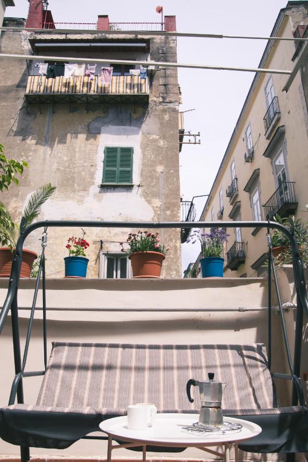 ナポリLa Casa Del Nespolo, 2 Terrazzi E 2 Bagni In Centroアパートメント エクステリア 写真