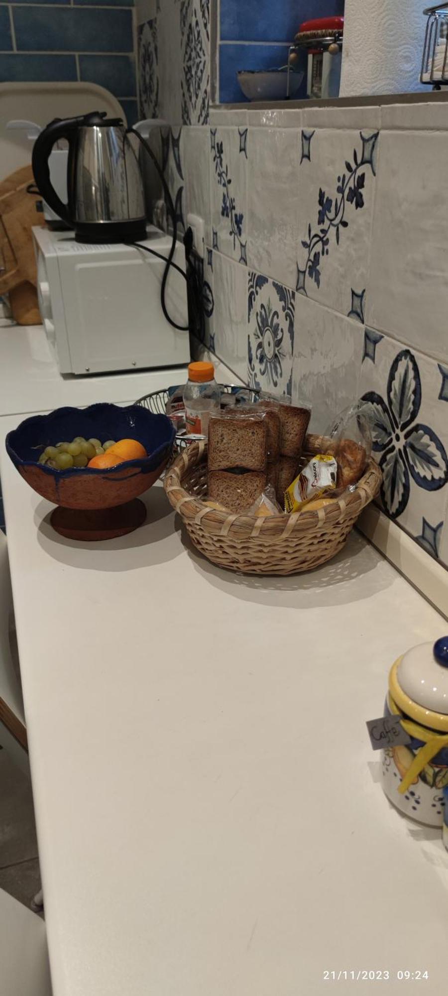 ナポリLa Casa Del Nespolo, 2 Terrazzi E 2 Bagni In Centroアパートメント エクステリア 写真