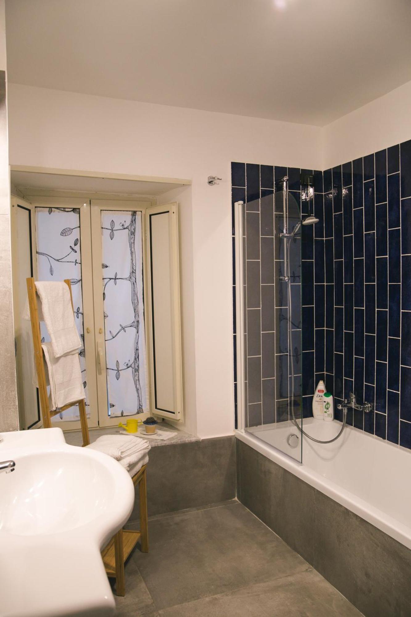 ナポリLa Casa Del Nespolo, 2 Terrazzi E 2 Bagni In Centroアパートメント エクステリア 写真