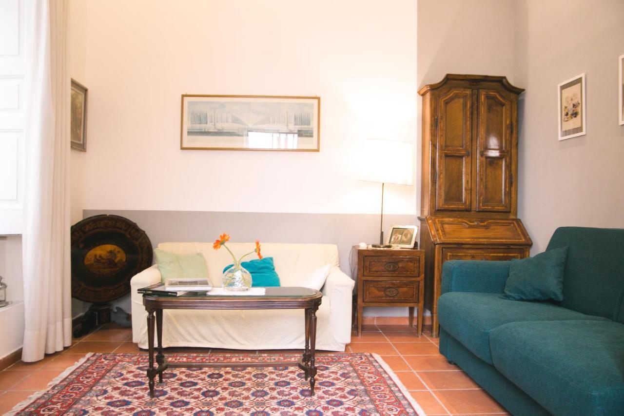 ナポリLa Casa Del Nespolo, 2 Terrazzi E 2 Bagni In Centroアパートメント エクステリア 写真